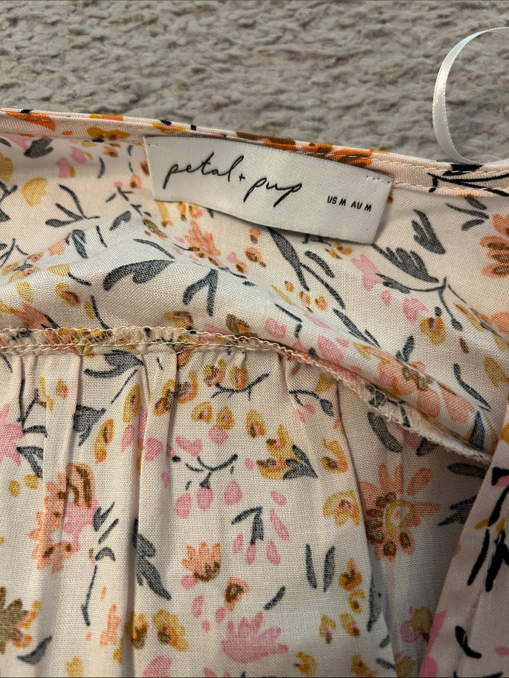Petal and Pup, Floral V-Neck Maxi Dress in Pink & Yellow. Medium. Worn once - Picture 4 of 4